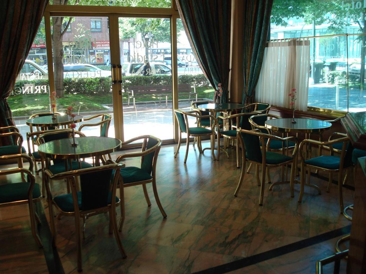 Hotel Estadio Бильбао Экстерьер фото