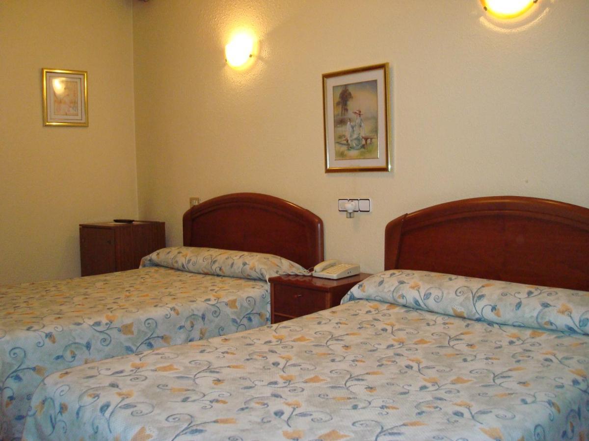 Hotel Estadio Бильбао Экстерьер фото