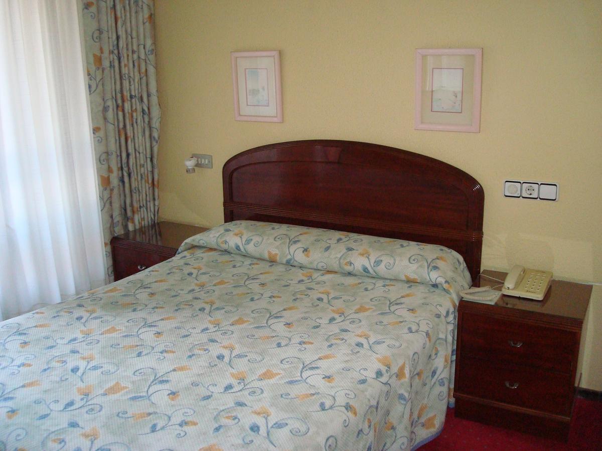 Hotel Estadio Бильбао Экстерьер фото