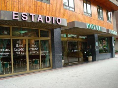 Hotel Estadio Бильбао Экстерьер фото